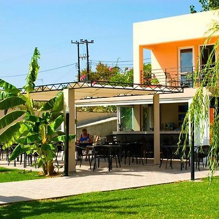 Alfa Hotel Apartments Gerani  Екстер'єр фото