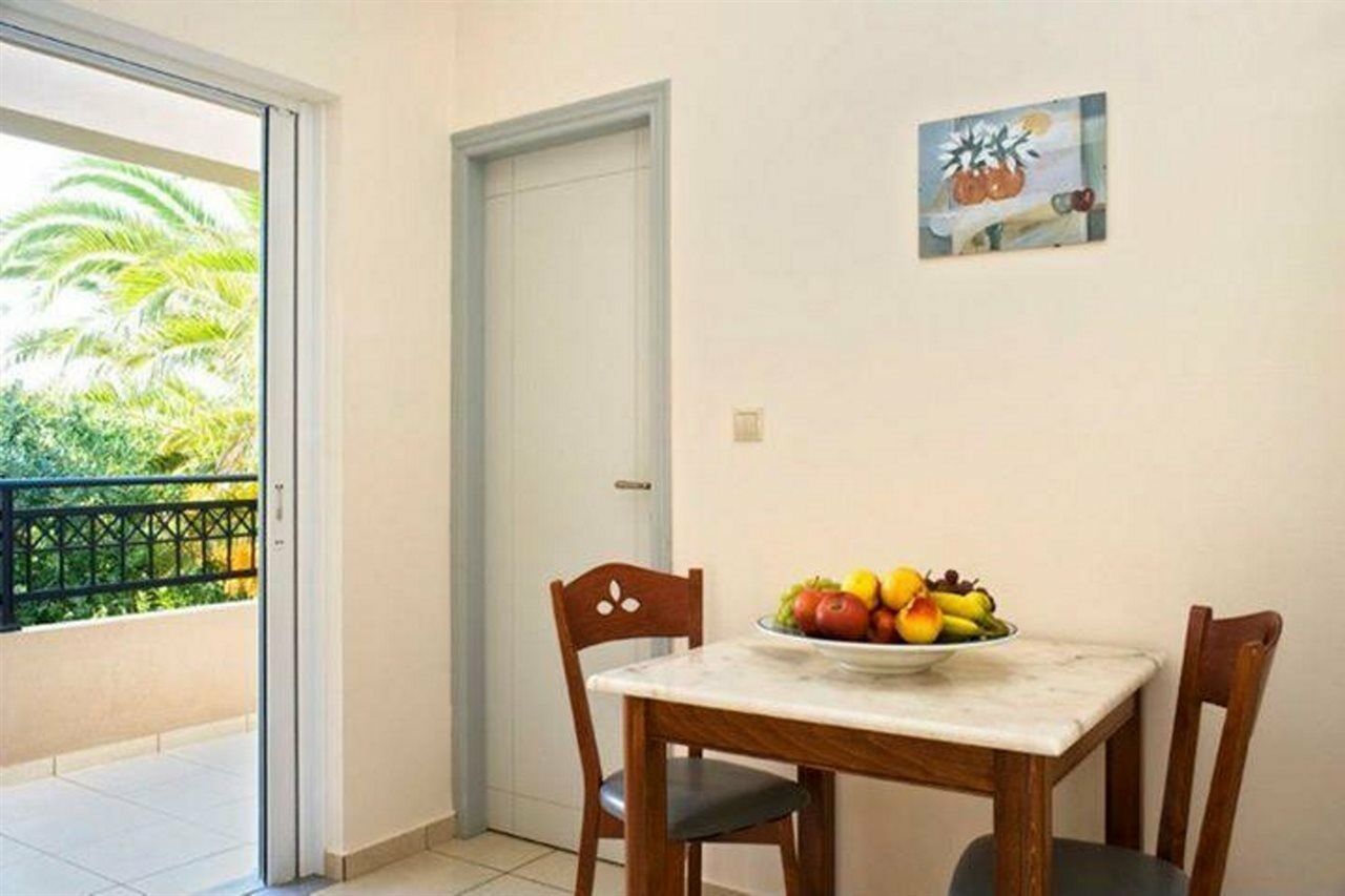Alfa Hotel Apartments Gerani  Екстер'єр фото